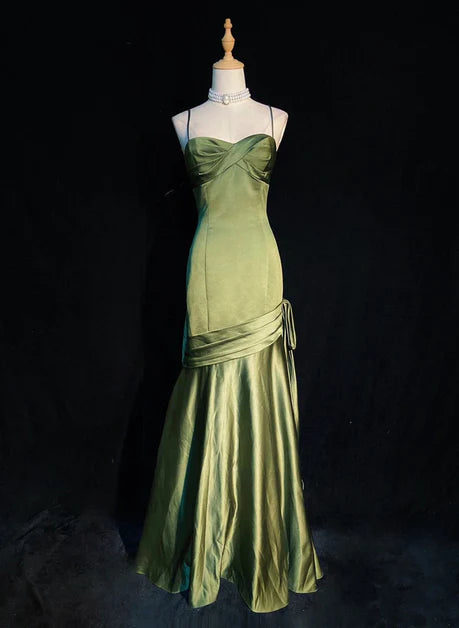 Elegant green satin sweetheart shoulder strap long evening dress, green backless long evening dress