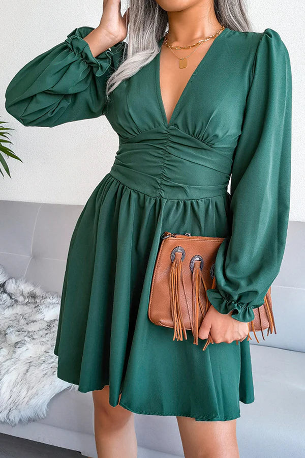 Elegant solid color split stitch pleated waist dress