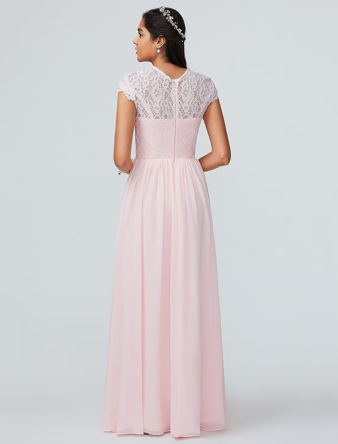 A-Line Bridesmaid Dress Jewel Neck Sleeveless Elegant Floor Length Chiffon with Lace