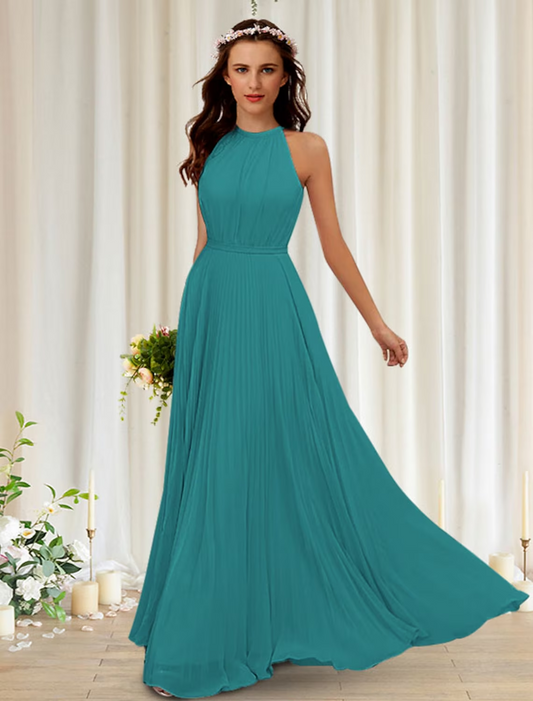 A-Line Bridesmaid Dress Halter Neck Sleeveless Elegant Floor Length Chiffon / Lace with Pleats