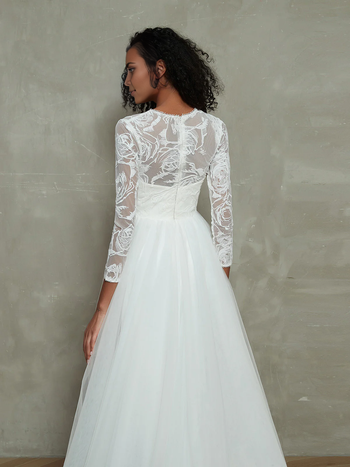 Lace top fantasy collar sheer dress wedding dress