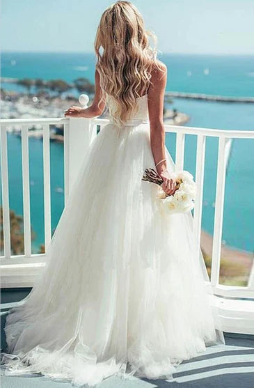 Sweep Train Spaghetti Straps Ivory Sweetheart Backless Beach Wedding Dresses