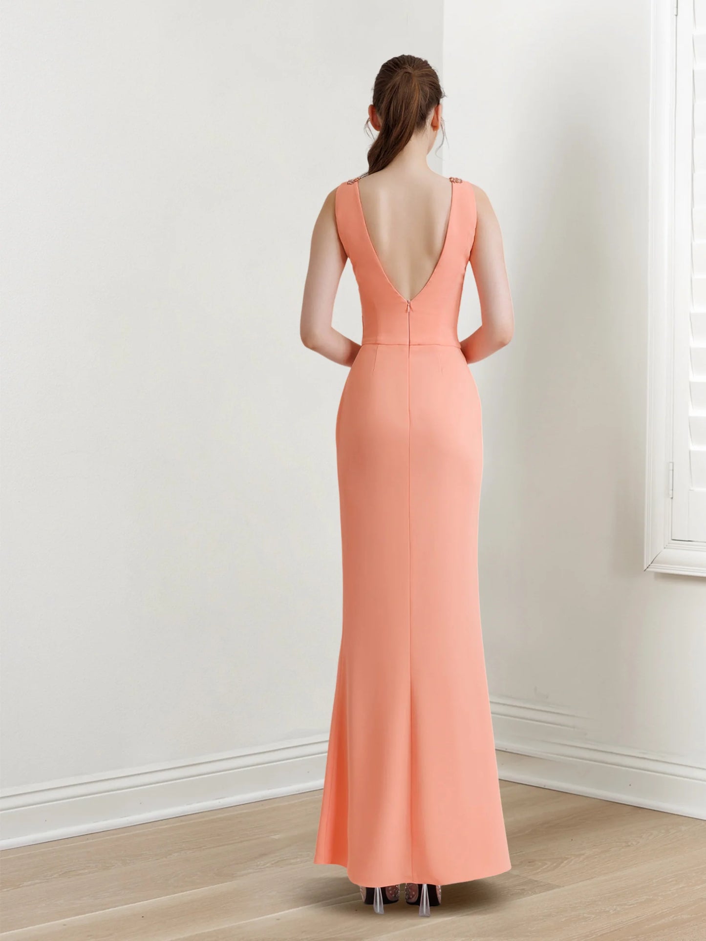 Tight fit/column V-neck sleeveless and floor length slit evening dress