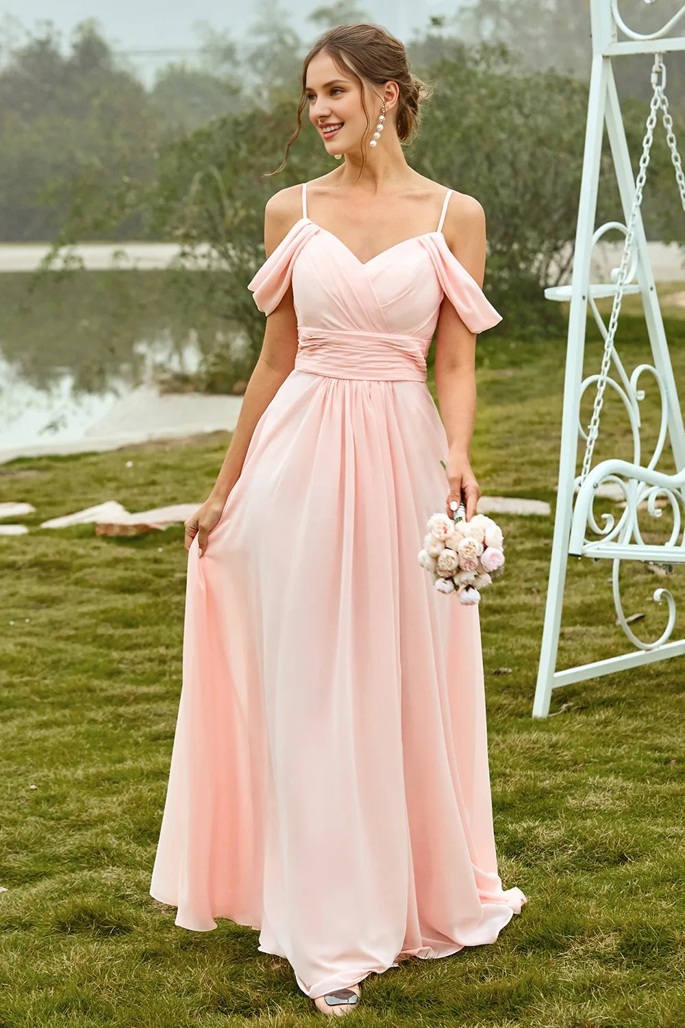 A-shaped off shoulder shoulder strap V-neck powder blusher bridesmaid dress