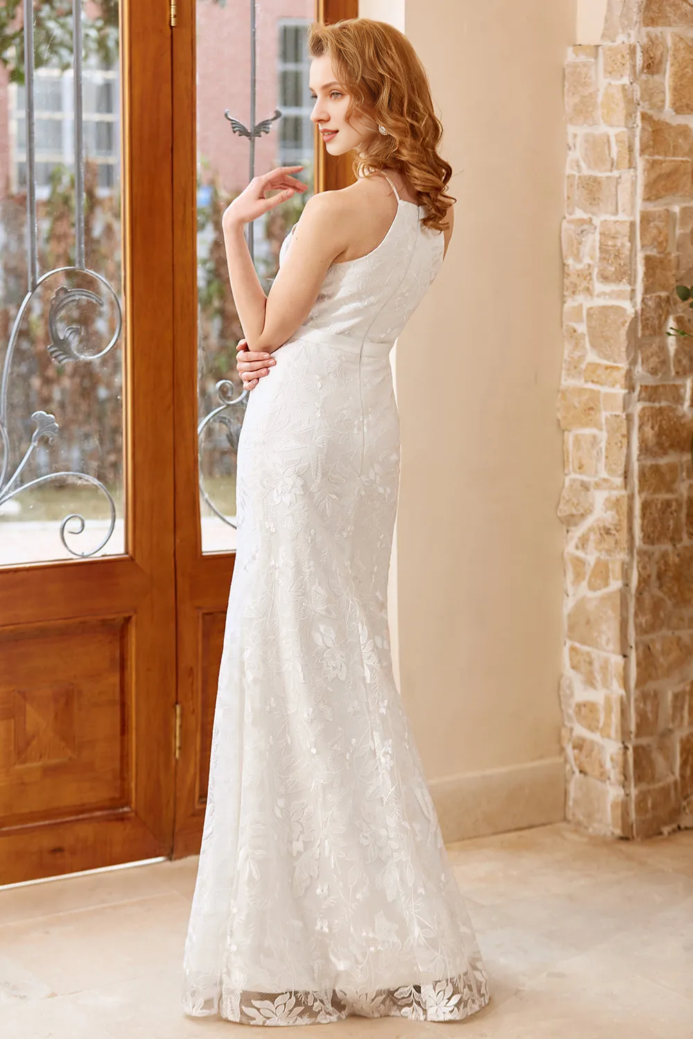 White hanging neck fish tail and floor length church wedding dress