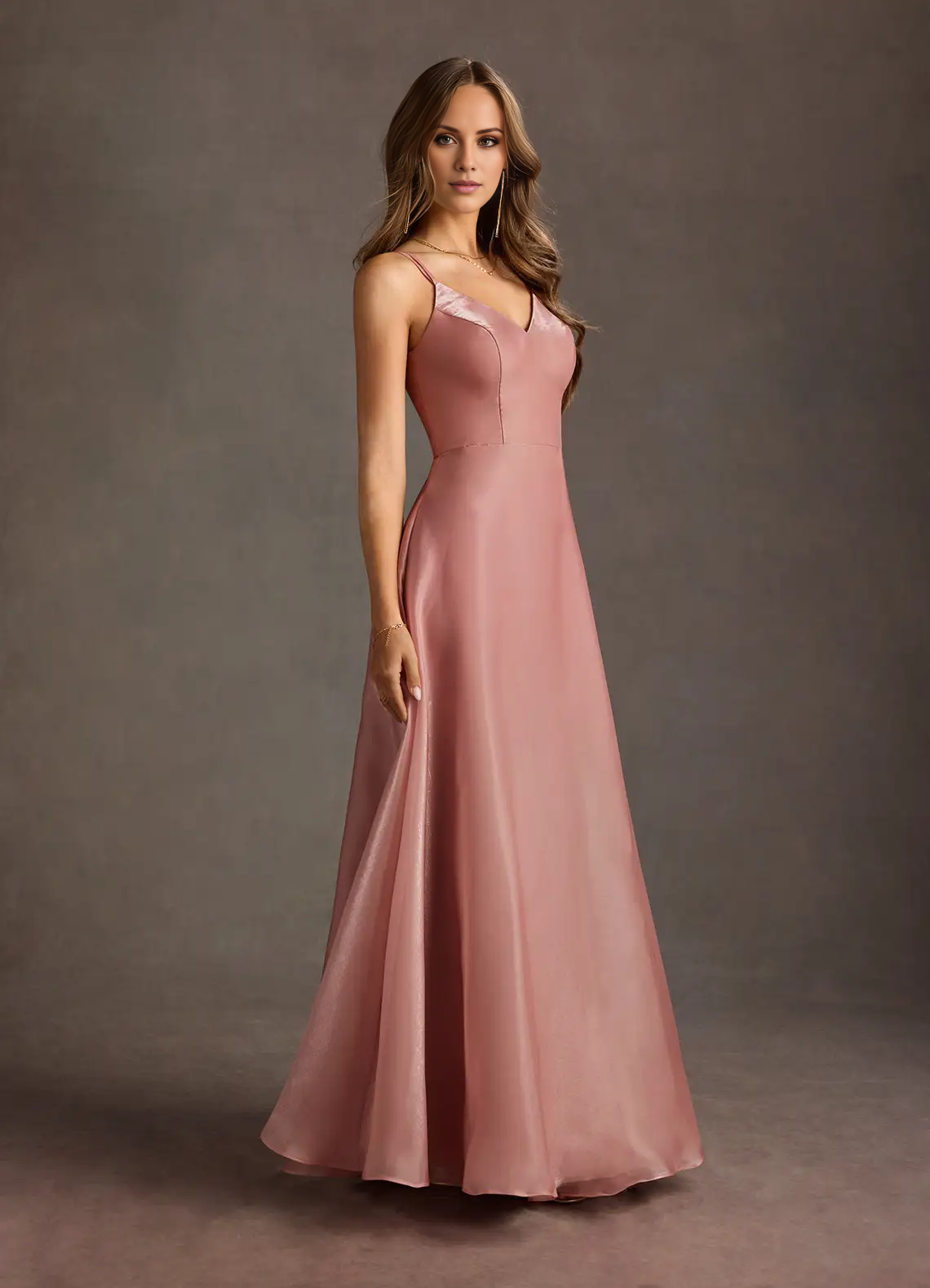 V-neck satin chiffon fine shoulder straps and floor length evening gowns