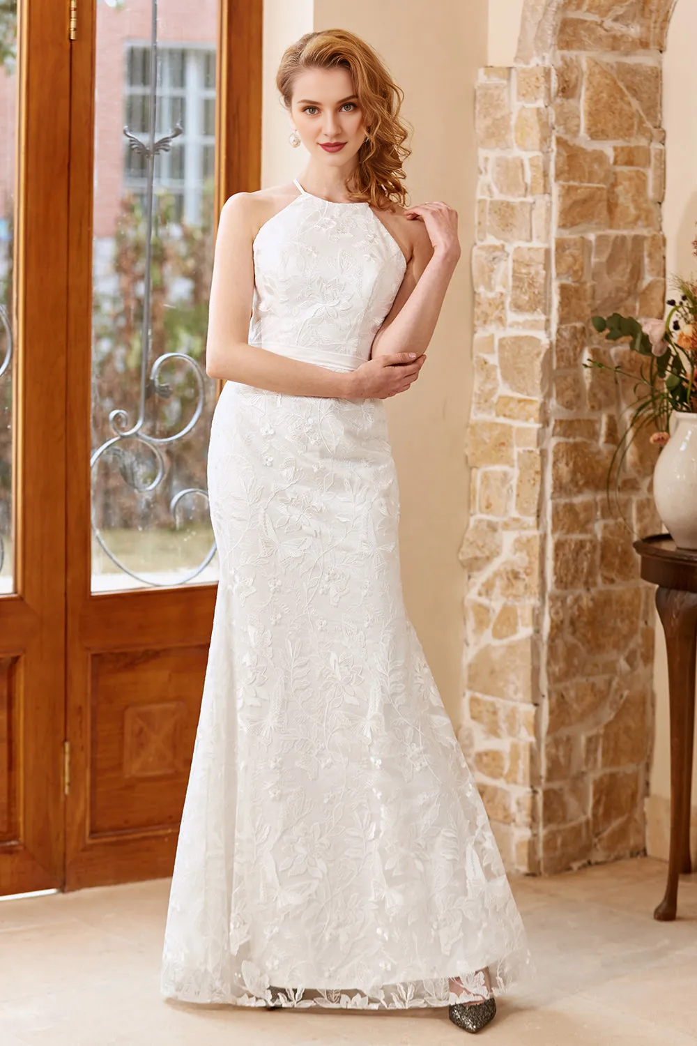 White hanging neck fish tail and floor length church wedding dress