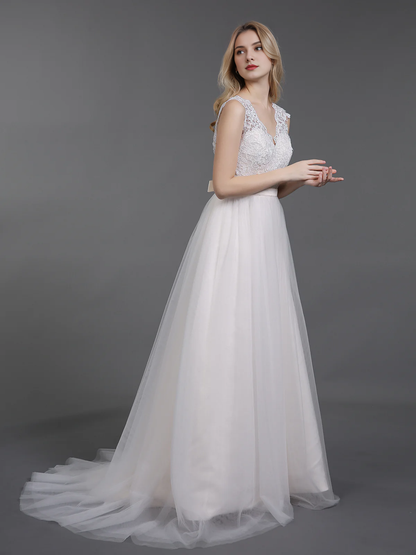 V-neck lace chiffon beach wedding dress