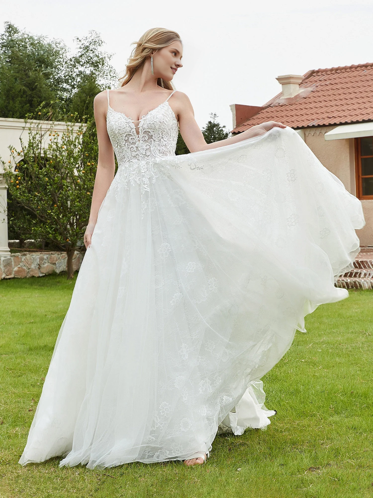 Thin shoulder strap V-neck backless bridal gown