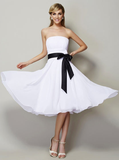 A-Line/Princess Strapless Sleeveless Sash/Ribbon/Belt Short Chiffon Bridesmaid Dresses