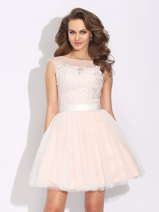 A-Line/Princess Bateau Ruffles Short Sleeves Short Net Dresses