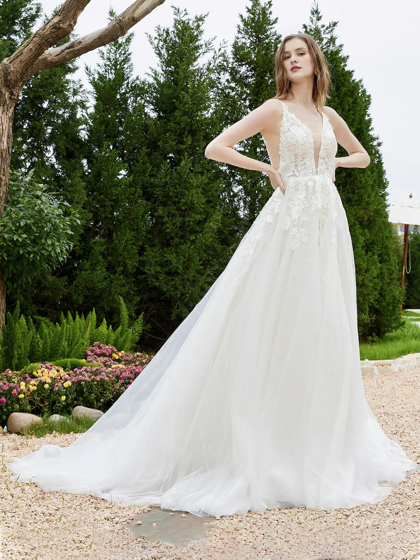 Tattoo V-neck thin shoulder strap wedding dress