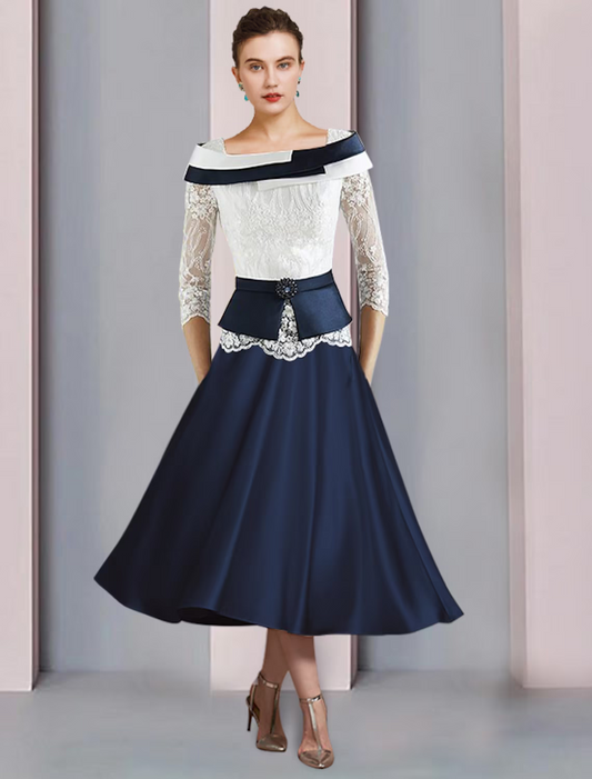 A-Line Mother of the Bride Dress Formal Church Elegant Square Neck  Satin Lace Sleeve with Pleats Crystal Brooch