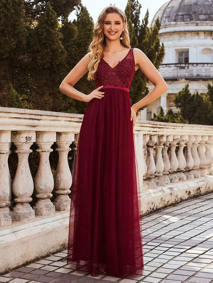 Women's A-Line V-Neck Floral Lace Appliques Bridesmaid Dress