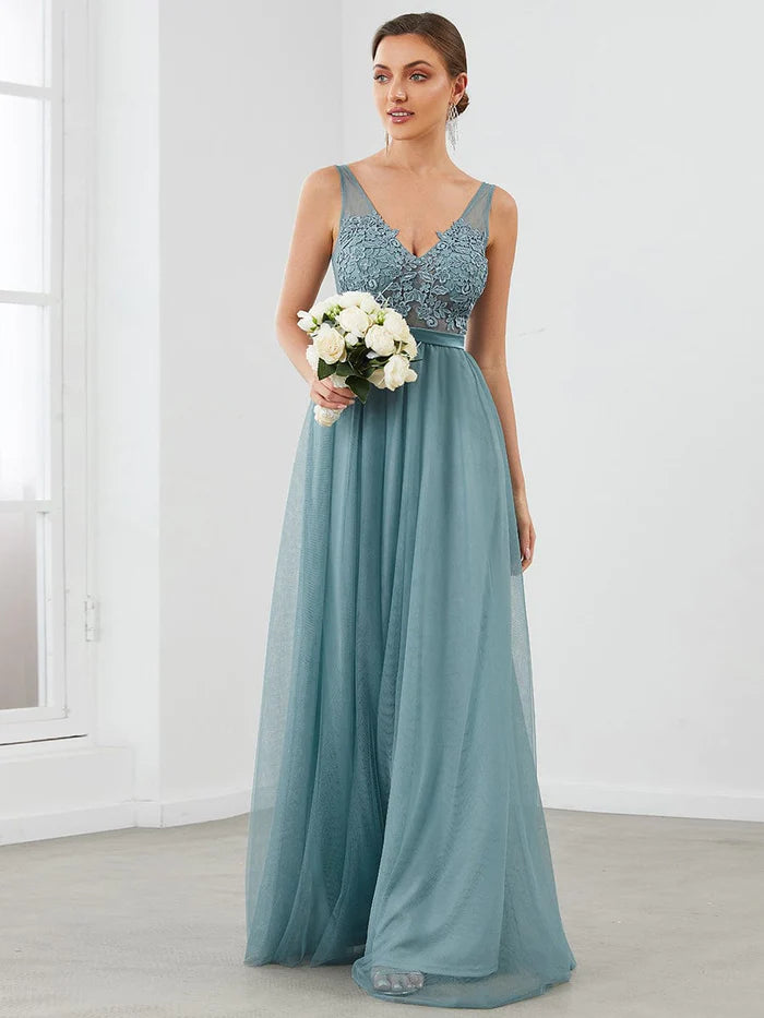 Women's A-Line V-Neck Floral Lace Appliques Bridesmaid Dress