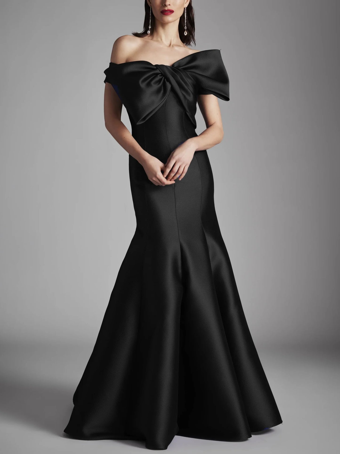 A-line/Princess strapless sleeveless and floor length bow mother of the bride dress