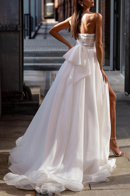 A line strapless hall casual wedding dress with pleated and split white Bohemian bride dress