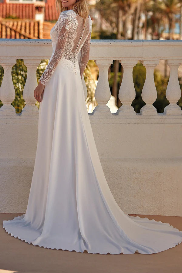 A-shaped V-neck long sleeved lace wedding dress