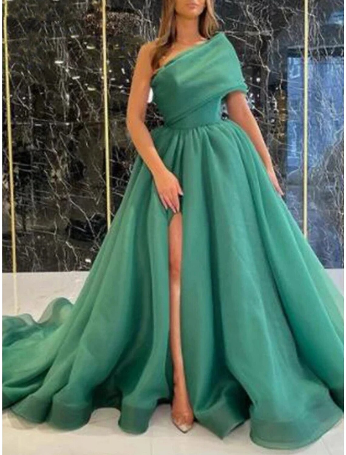 A-Line Evening Gown Elegant Dress Formal Court Train Short Sleeve One Shoulder Tulle with Pleats Slit