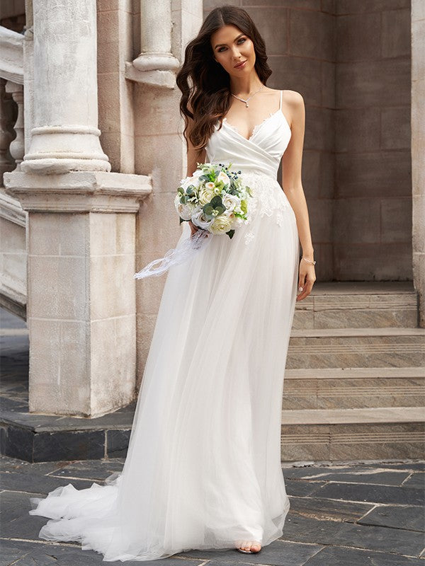 A-Line/Princess V-neck Tulle Sleeveless Applique Sweep/Brush Train Wedding Dresses