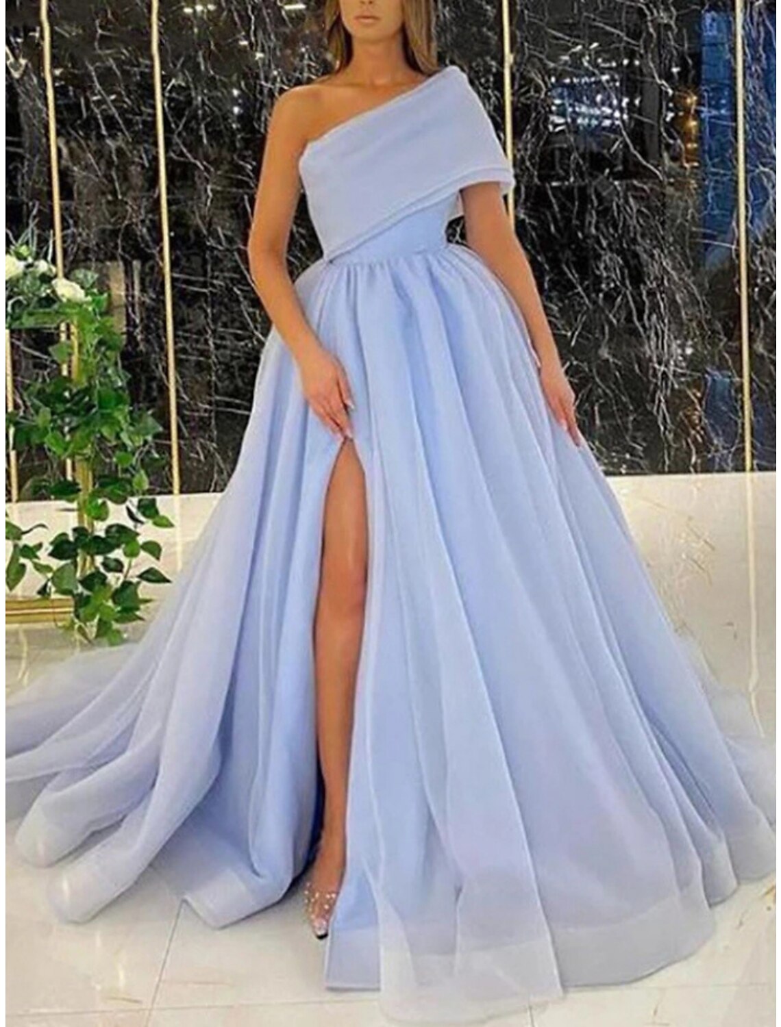 A-Line Evening Gown Elegant Dress Formal Court Train Short Sleeve One Shoulder Tulle with Pleats Slit