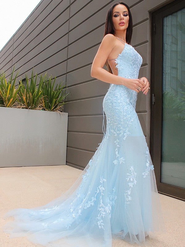 Trumpet/Mermaid Halter Sleeveless Lace Tulle Court Train Train Dresses