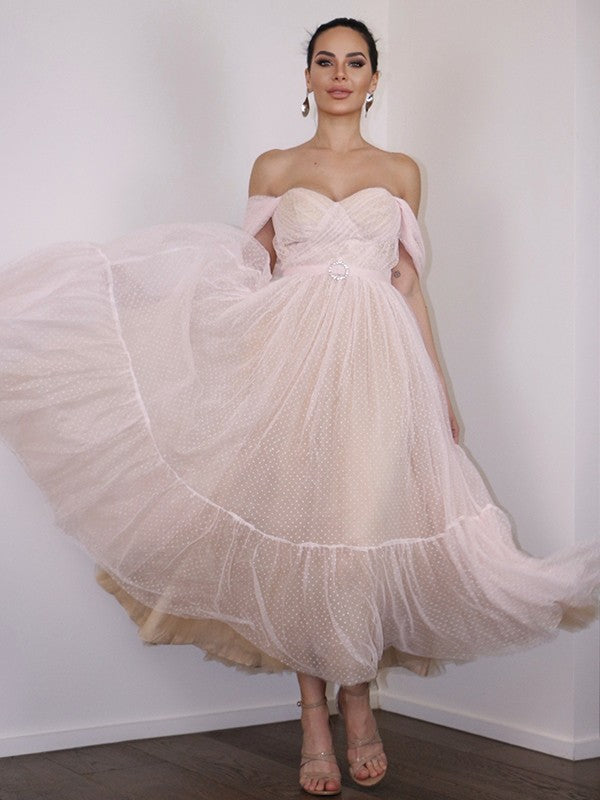 A-Line/Princess Lace Ruched Off-the-Shoulder Sleeveless Tea-Length Homecoming Dresses