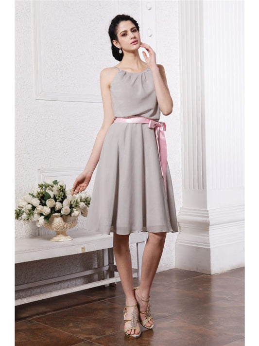 Sheath/Column Scoop Sleeveless Sash Short Chiffon Bridesmaid Dresses