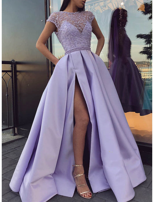 A-Line Evening Gown Sparkle & Shine Dress Formal Wedding Court Train Short Sleeve Jewel Neck Belt / Sash Satin with Slit Appliques