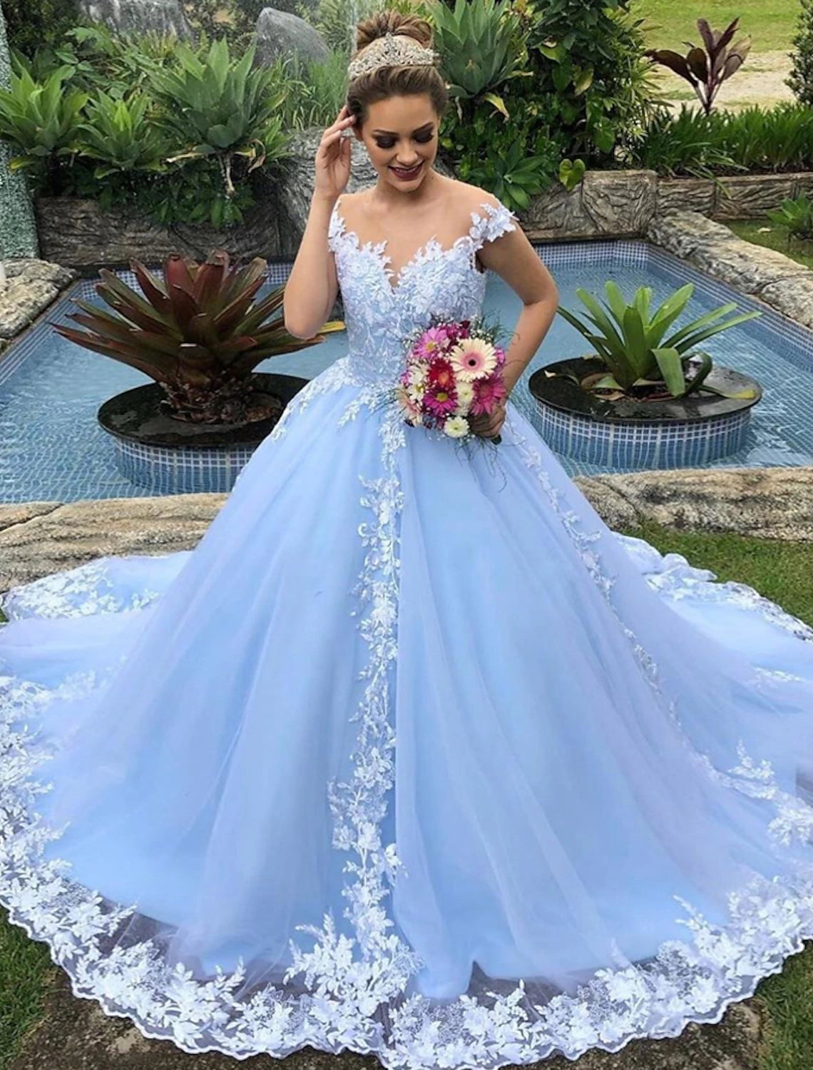 Engagement Fall Wedding Dresses in Color Formal Ball Gown V Neck Cap Sleeve Chapel Train Lace Bridal Gowns With Appliques 2023 Summer Wedding Party, Women‘s Clothing