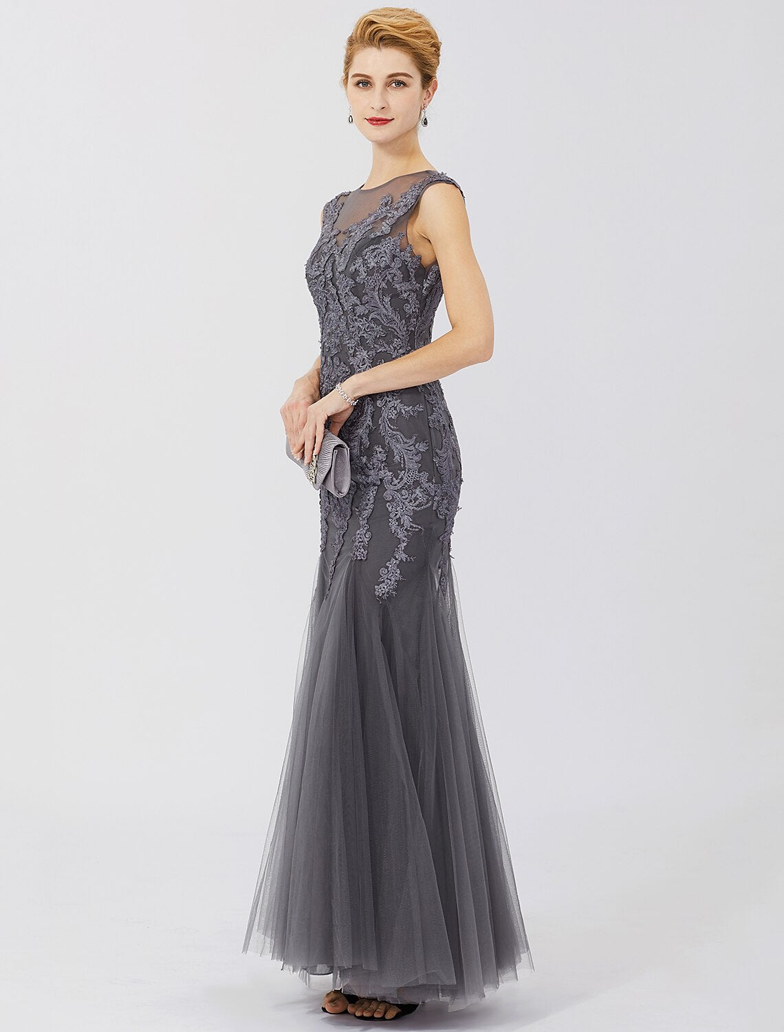 Mermaid / Trumpet Mother of the Bride Dress Classic & Timeless Elegant & Luxurious See Through Illusion Neck Floor Length Lace Tulle Sleeveless with Pleats Appliques