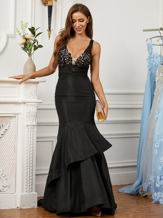 Trumpet/Mermaid Tulle Lace V-neck Sleeveless Sweep/Brush Train Dresses