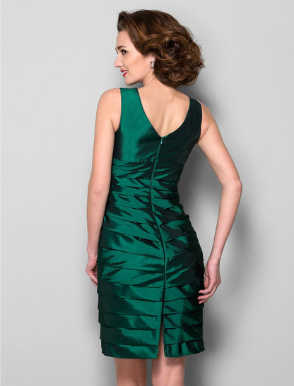 Sheath / Column Mother of the Bride Dress V Neck Knee Length Taffeta Sleeveless with Criss Cross Ruched Crystals