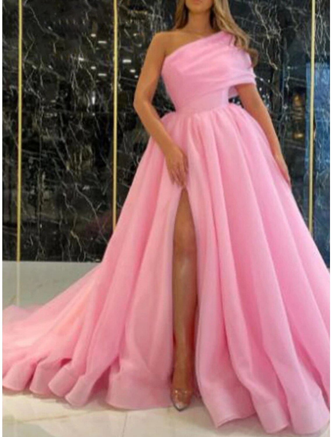 A-Line Evening Gown Elegant Dress Formal Court Train Short Sleeve One Shoulder Tulle with Pleats Slit