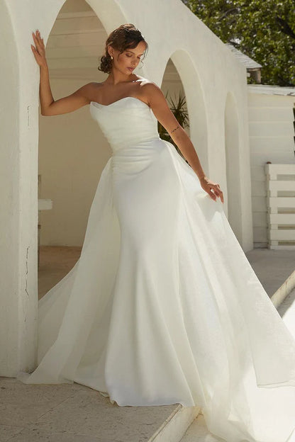 Detachable train without shoulder straps pleated fishtail wedding dress