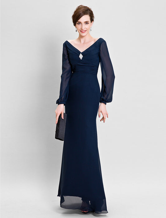 Sheath / Column Mother of the Bride Dress Open Back V Neck Floor Length Chiffon Long Sleeve No with Ruched Draping Crystal Brooch