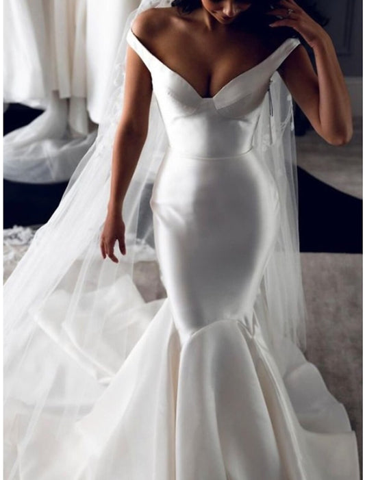 Formal Wedding Dresses Mermaid / Trumpet Off Shoulder Sleeveless Court Train Satin Bridal Gowns With Pleats