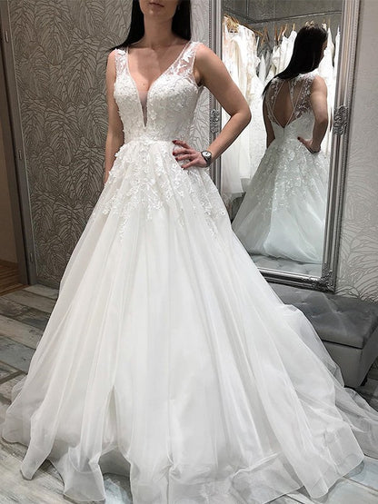 A-Line/Princess Tulle Applique V-neck Sleeveless Sweep/Brush Train Wedding Dresses