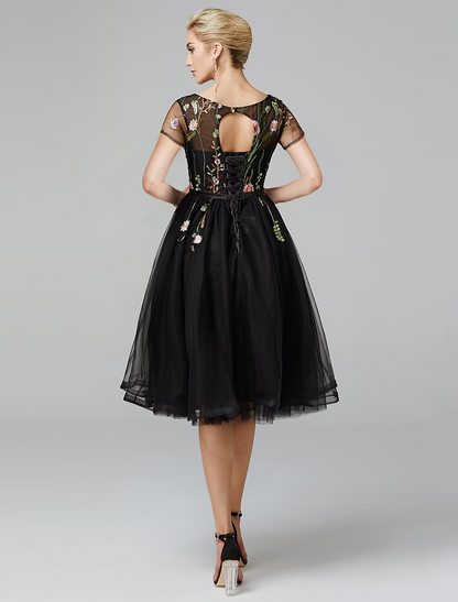 A-Line Elegant Floral Engagement Formal Evening Dress Illusion Neck Short Sleeve Knee Length Lace with Pleats Appliques