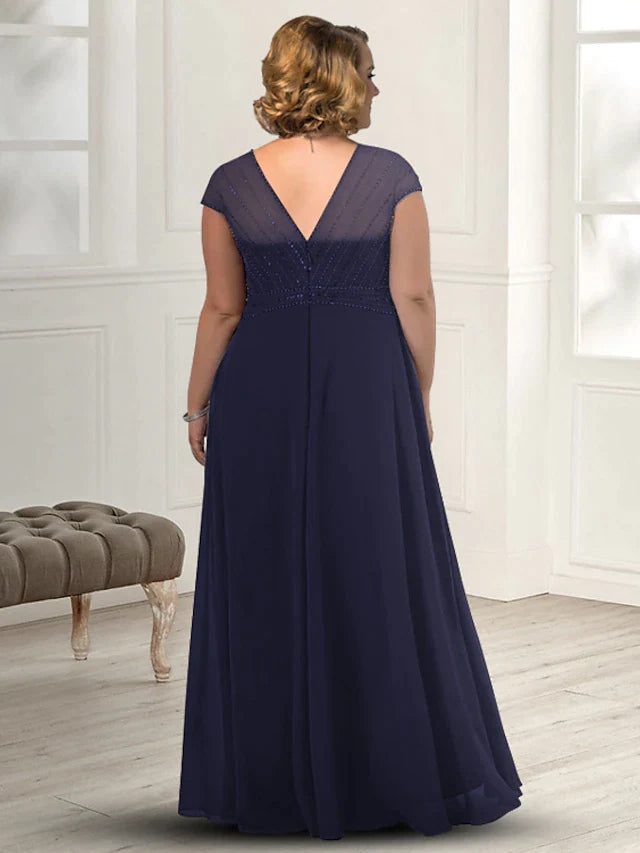 Sheath / Column Mother of the Bride Dress Plus Size Elegant V Neck Floor Length Chiffon Sleeveless with Beading Crystal Brooch